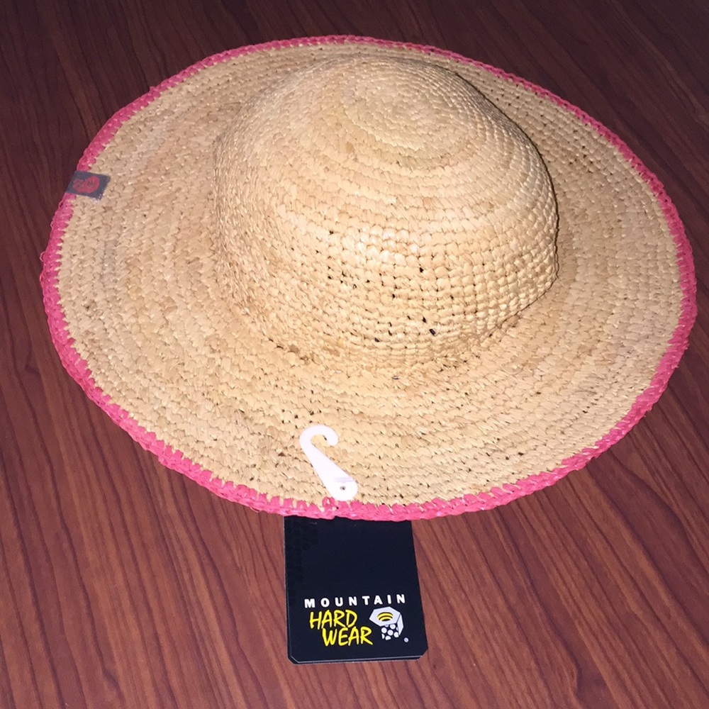 Super Chic & New Sun Hat by Mountain Hardwear